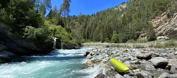 Wildwasser paddeln auf dem Inn